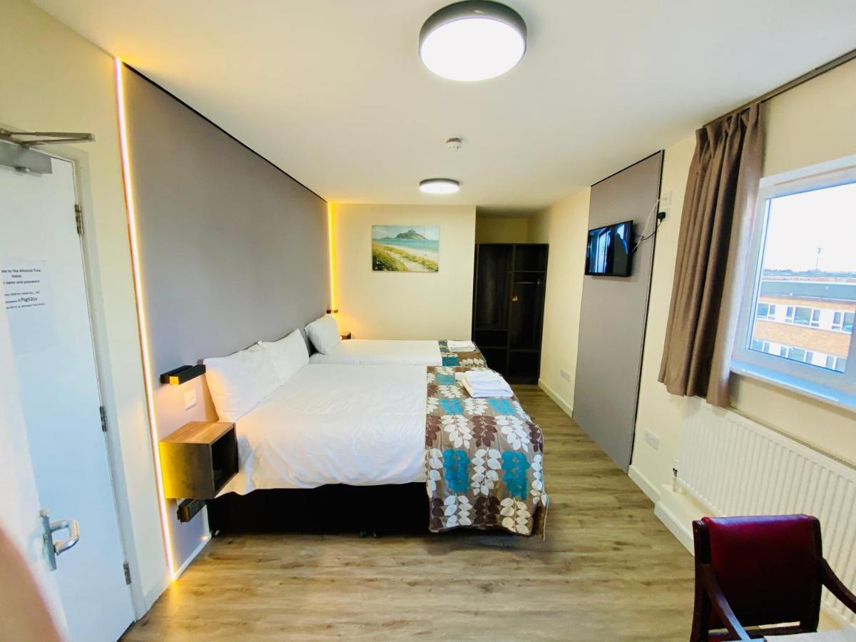 Almond Tree Hotel Bicester Exteriér fotografie